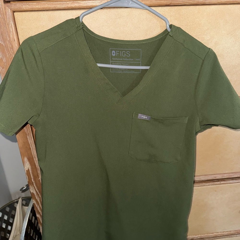 Figs Olive Technical Collection Set - image 1